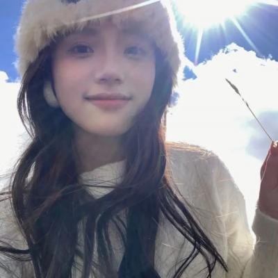 月亮不曾拥抱你